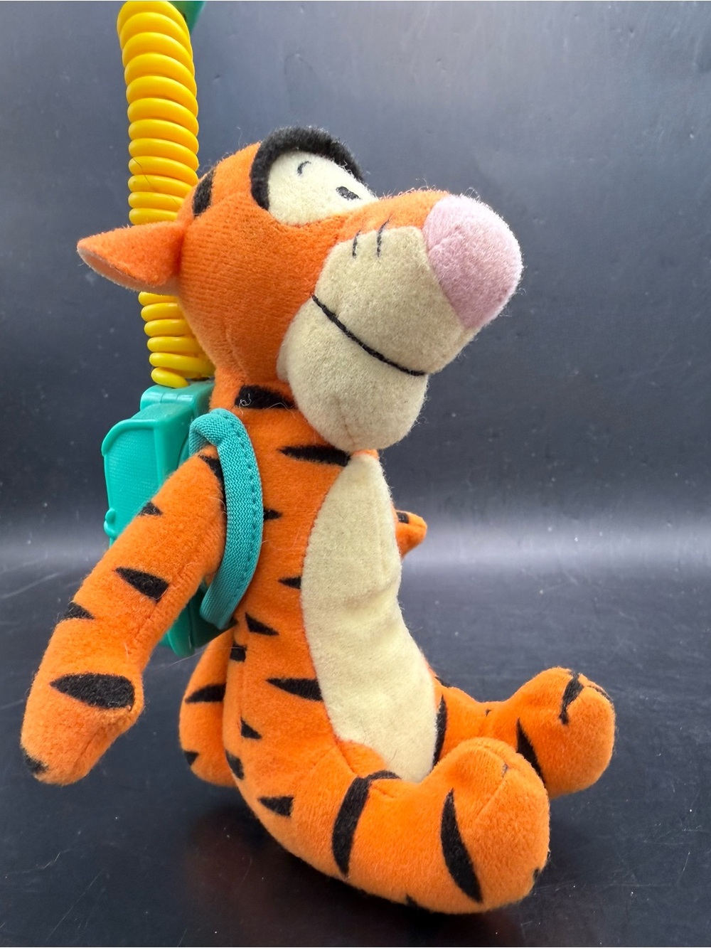Vintage 2000 Fisher Price Winnie the Pooh Backpack Bouncer - Plush Tigger Clip - Picture 2 of 14